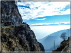 foto Salita dal Monte Tomba a Cima Grappa